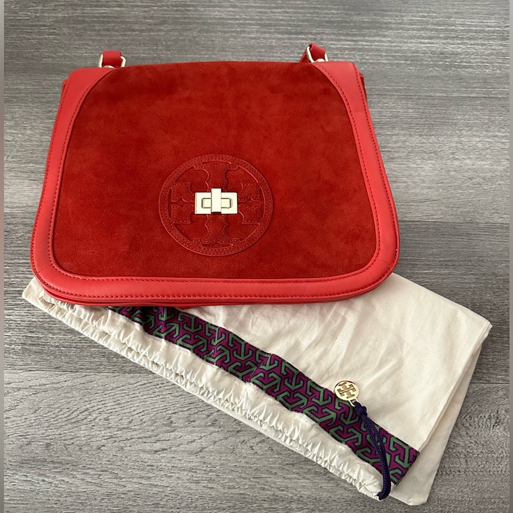 Red velvet Tory Burch purse